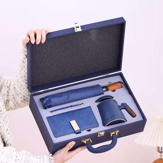 2023 カスタマイズされた 10000mAh ラップトップ充電器/A6 ノートブック/32G U ディスク/金属ブックマーク/ペン/名刺フォルダー/マウスデスクアクセサリー電子ギフトセット